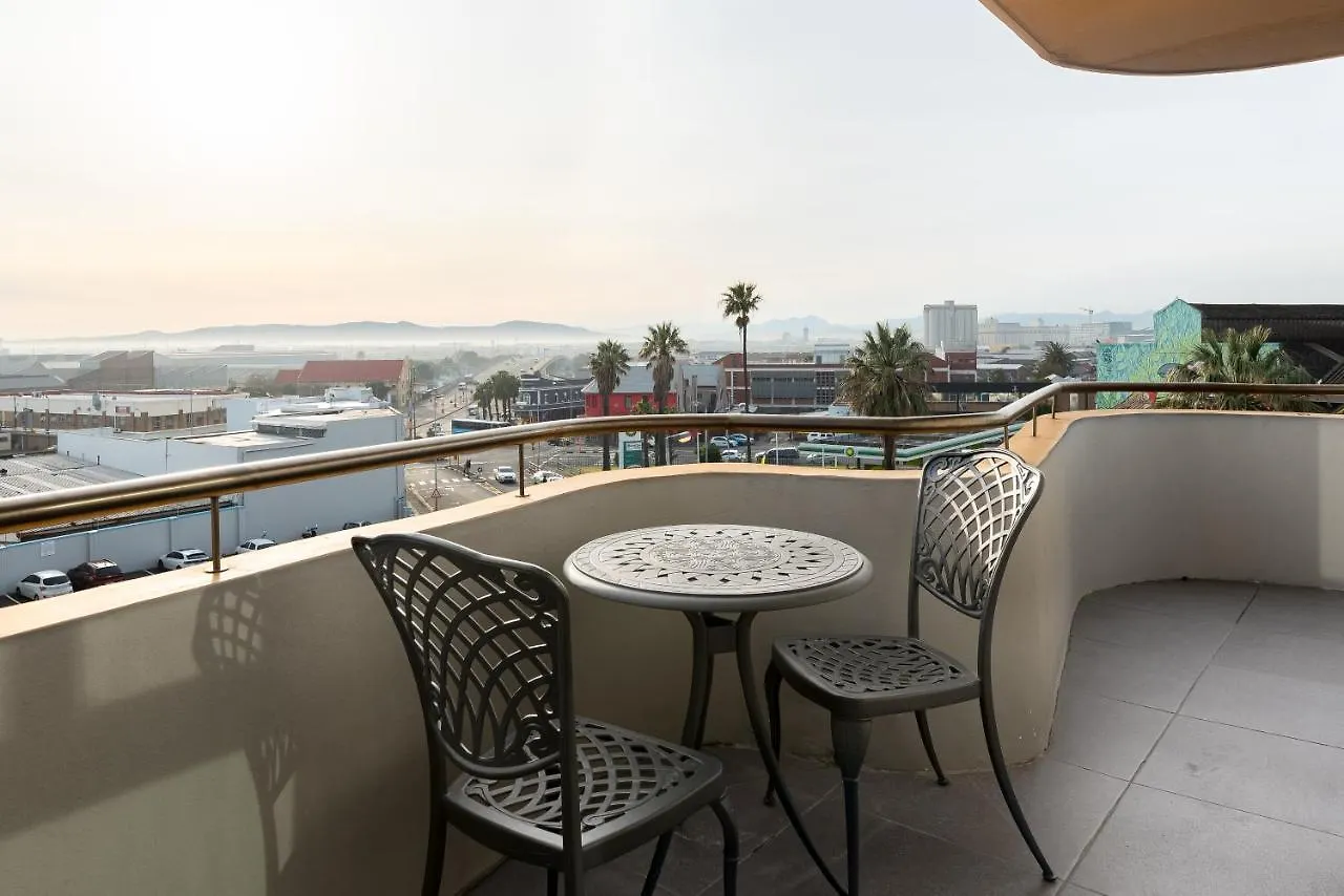 Urban Artisan Luxury Suites By Totalstay Cape Town 4*,